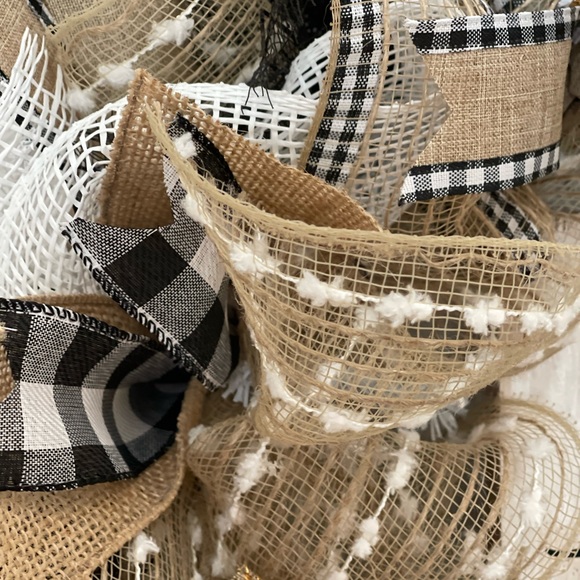 VALENTINE’S DAY Wreath “And so together they built a life they loved” 24” FULL - Picture 5 of 8